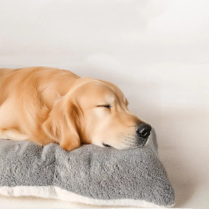 Extra Large Plush Dog Bed Sofa Thickened Super Soft Polyester Pet Mat Dog Crate Mat Bed