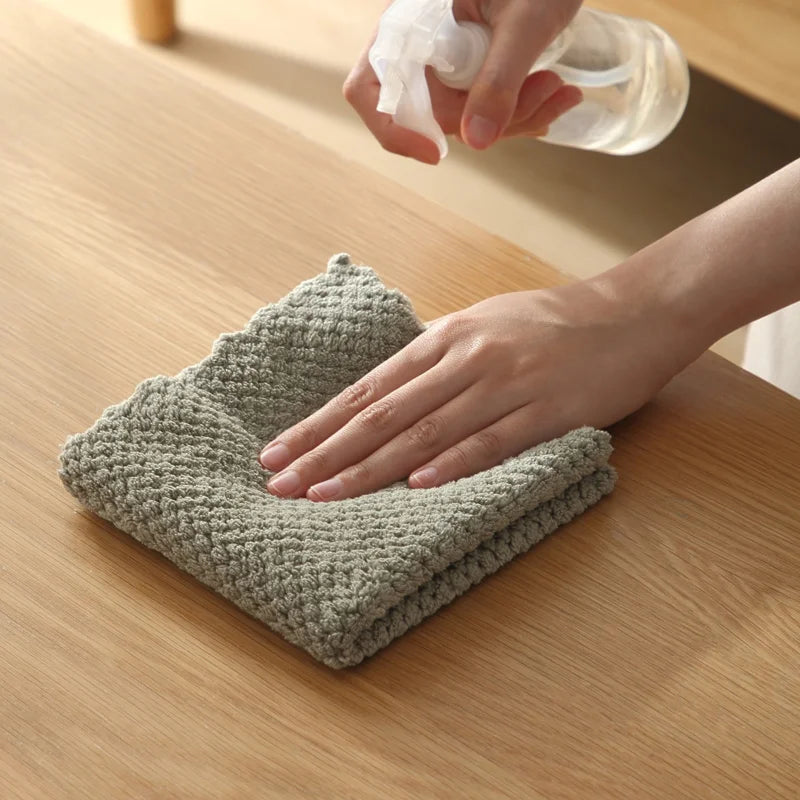 Plush Plaid Coral Fleece Cleaning Cloth, Thickened Absorbent Microfiber Dishcloth, Household Cleaning Oil Stain Remover Kitchen Rag